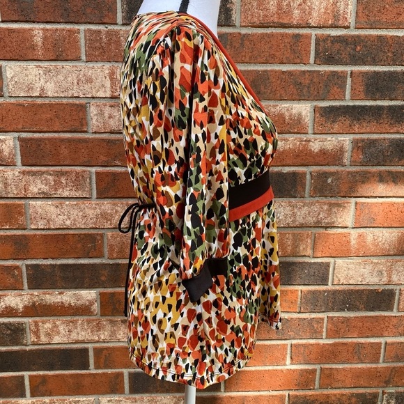 Geometric Earth Tone Top by Petite Sophisticate - Picture 7 of 11